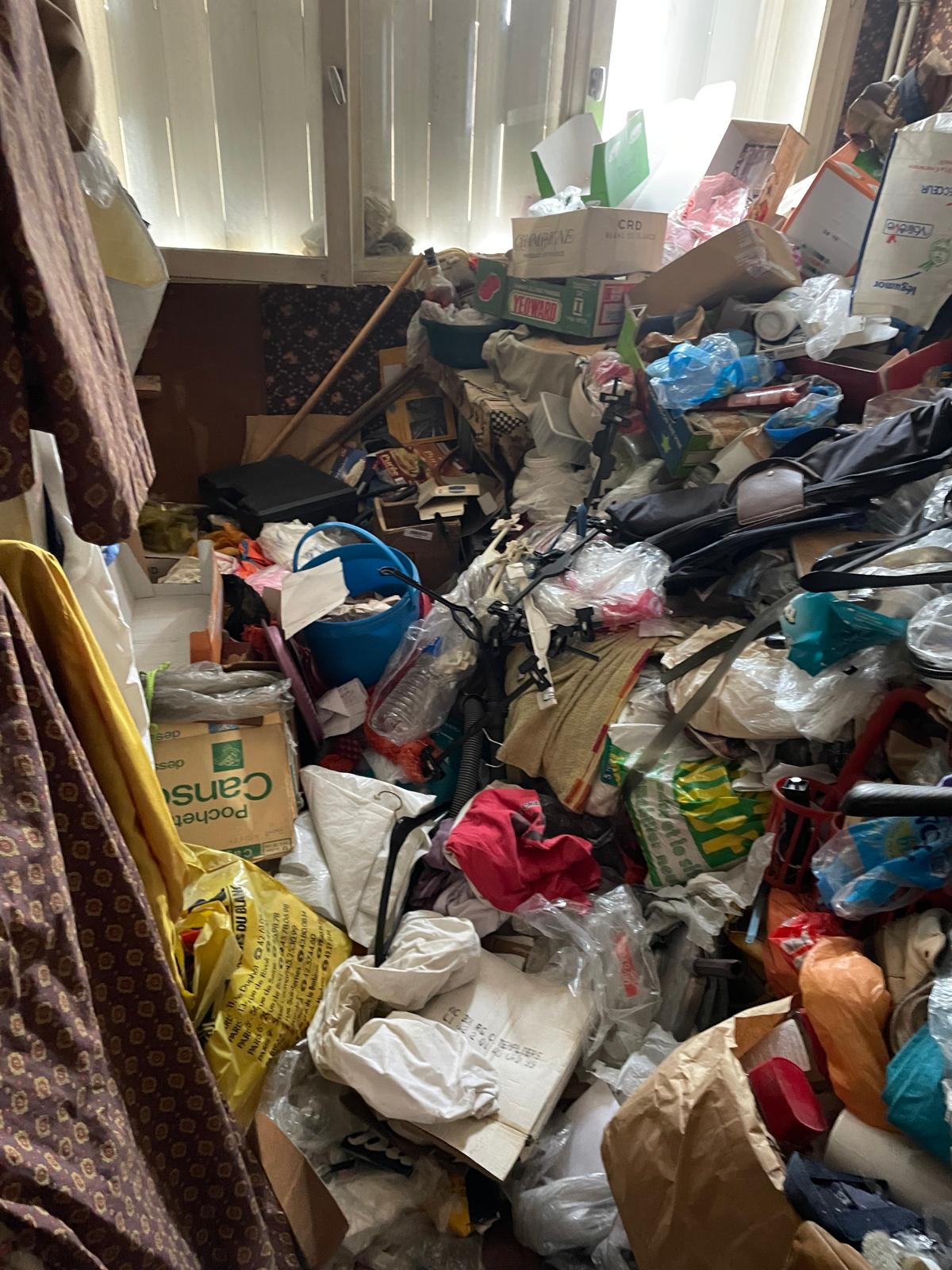 Logement Diogène fortement dégradé