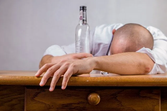Mon père oublie tout après l’arrêt de l’alcool : syndrome de Korsakoff ?
