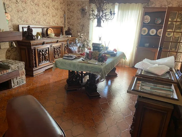 Pour vendre plus rapidement sa maison, est-il nécessaire de la vider ?