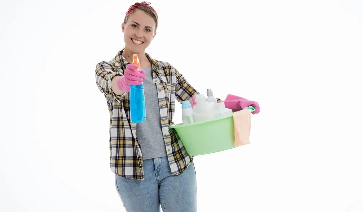 Pourquoi nettoyer avant de désinfecter ?