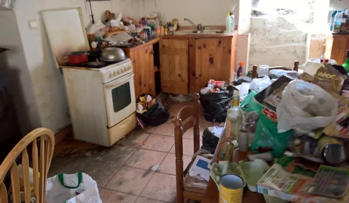 Le nettoyage d’un logement insalubre et très sale !