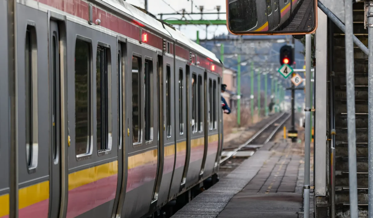 Nettoyage des scènes de suicide sur les rails : Comment réagir ?